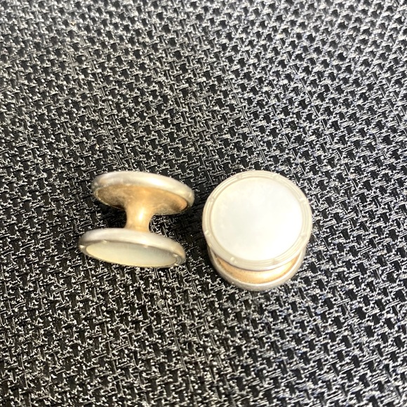 Krementz Other - Krementz Pearl inlaid Cufflinks